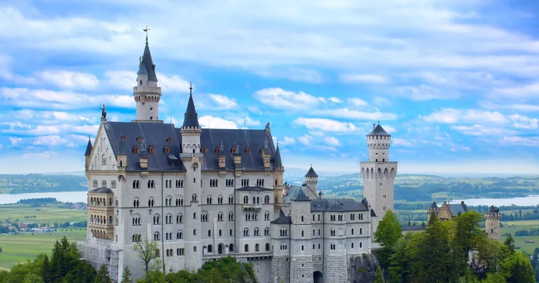 Munich: Neuschwanstein, Linderhof Group or Private Tour