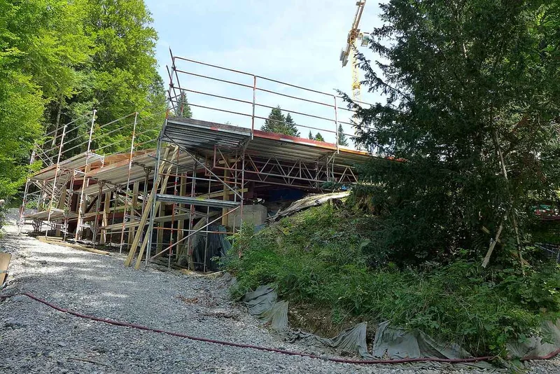Scaffolding and a temporary roof over the Venus Grotto during its restoration
